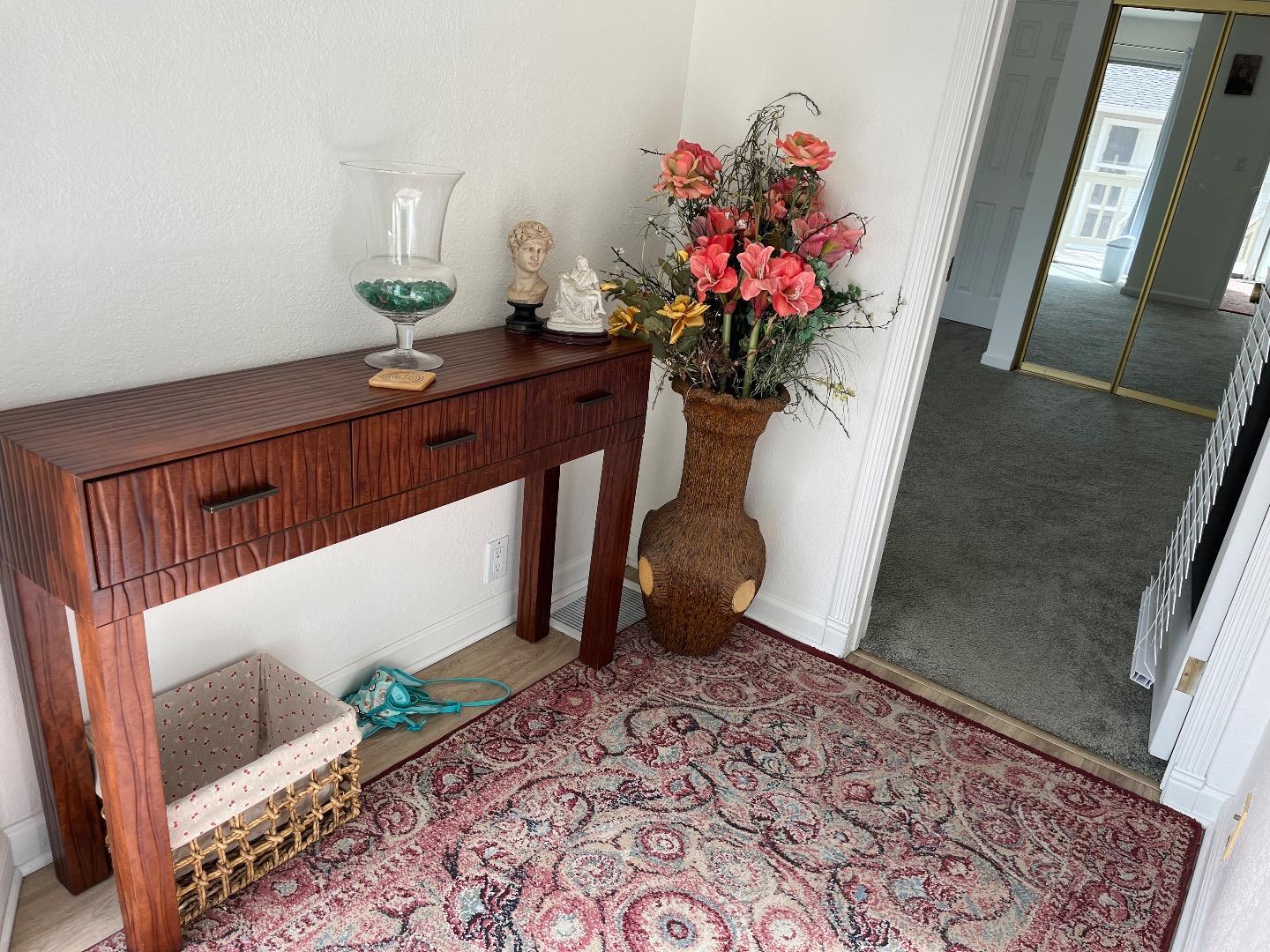 Detail Gallery Image 9 of 21 For 684 Roble Ave, Menlo Park,  CA 94025 - 3 Beds | 4 Baths