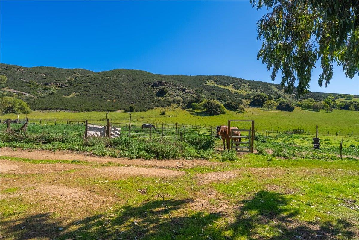 Detail Gallery Image 2 of 13 For 42001 Carmel Valley Rd, Greenfield,  CA 93927 - – Beds | – Baths