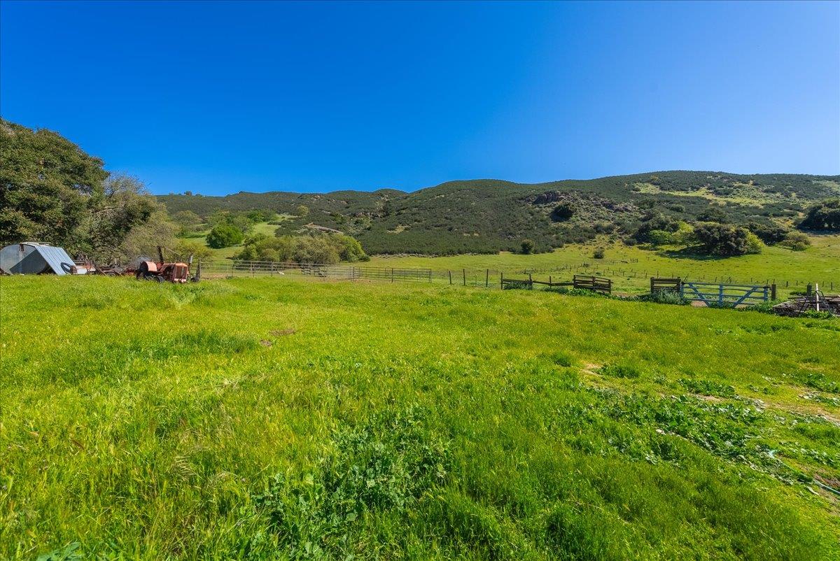 Detail Gallery Image 3 of 13 For 42001 Carmel Valley Rd, Greenfield,  CA 93927 - – Beds | – Baths