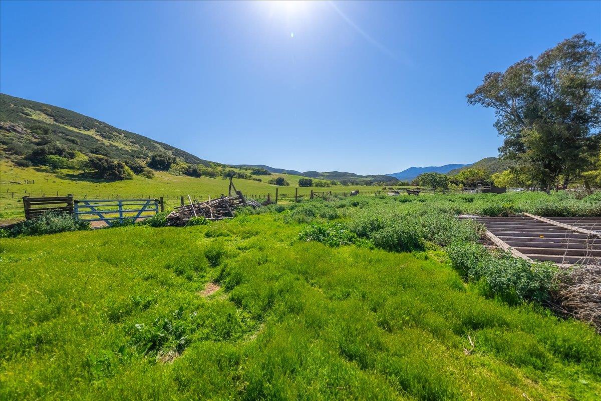 Detail Gallery Image 4 of 13 For 42001 Carmel Valley Rd, Greenfield,  CA 93927 - – Beds | – Baths