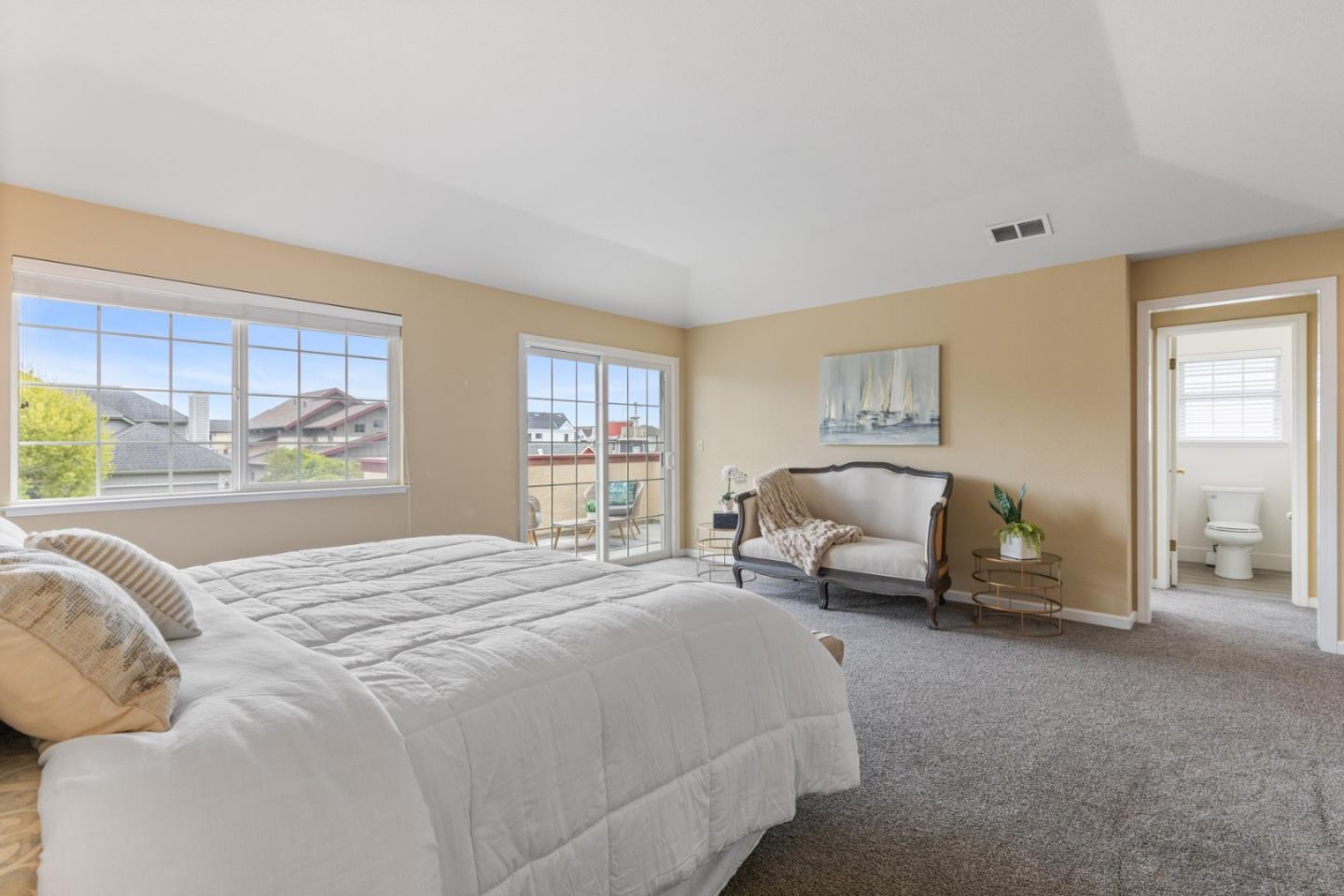 Detail Gallery Image 19 of 45 For 315 Valdez Ave, Half Moon Bay,  CA 94019 - 5 Beds | 3 Baths