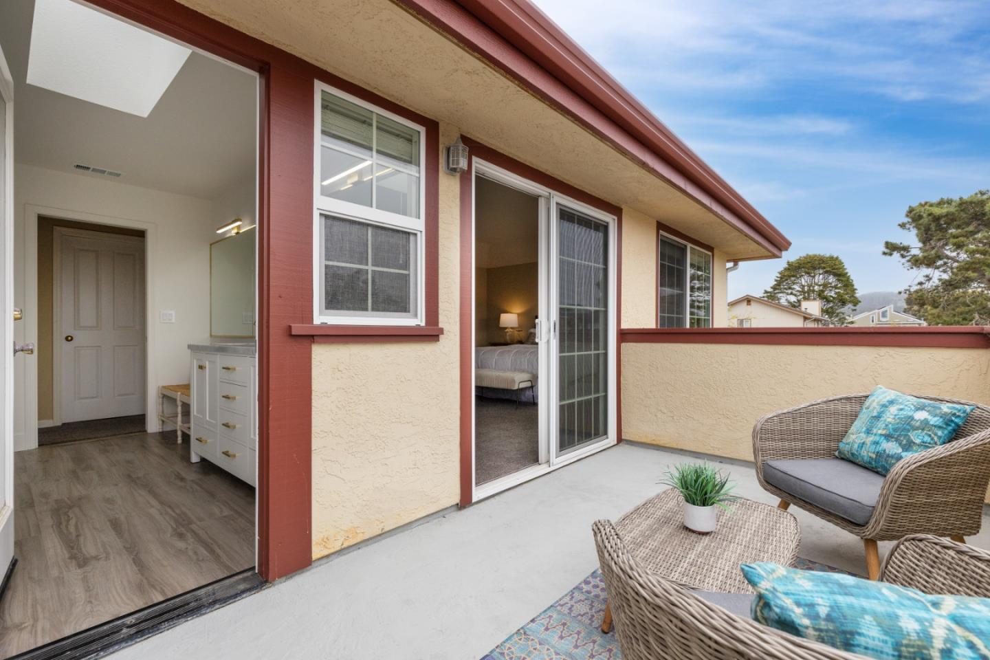 Detail Gallery Image 21 of 45 For 315 Valdez Ave, Half Moon Bay,  CA 94019 - 5 Beds | 3 Baths