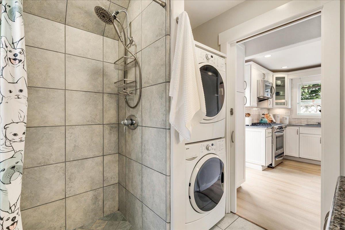 Detail Gallery Image 20 of 43 For 308 Cypress Ave, Santa Cruz,  CA 95062 - 2 Beds | 2 Baths