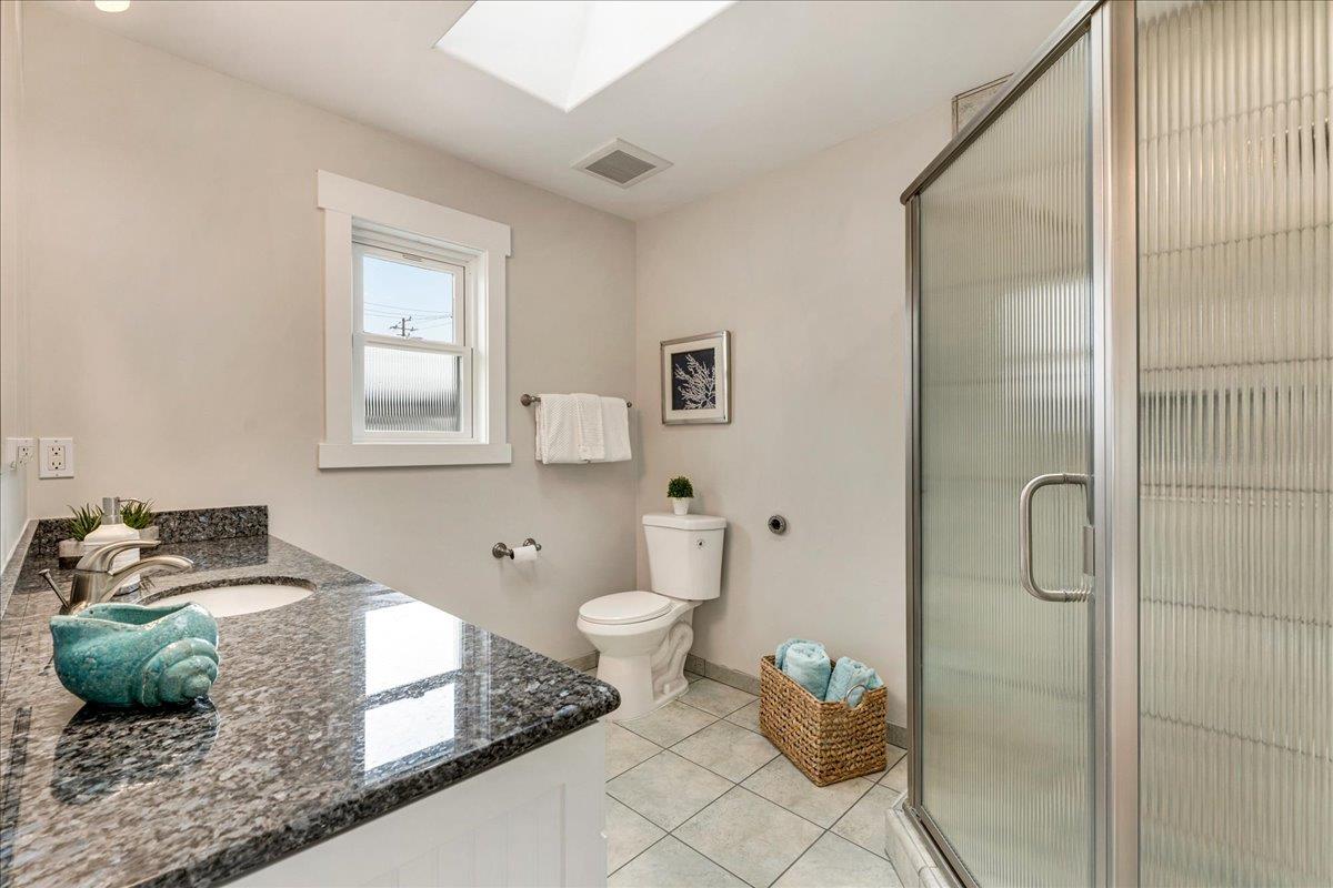 Detail Gallery Image 29 of 43 For 308 Cypress Ave, Santa Cruz,  CA 95062 - 2 Beds | 2 Baths