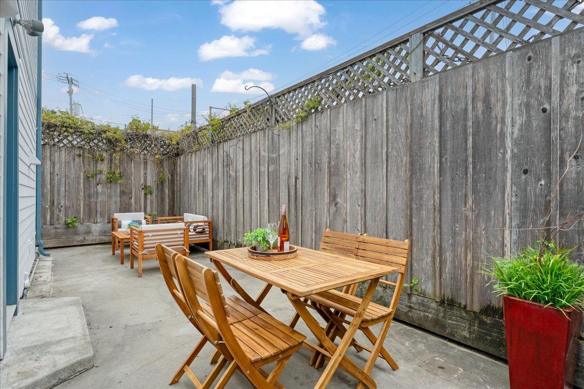 Detail Gallery Image 33 of 43 For 308 Cypress Ave, Santa Cruz,  CA 95062 - 2 Beds | 2 Baths