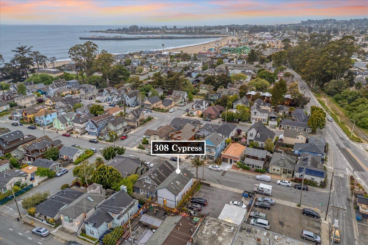 Detail Gallery Image 37 of 43 For 308 Cypress Ave, Santa Cruz,  CA 95062 - 2 Beds | 2 Baths