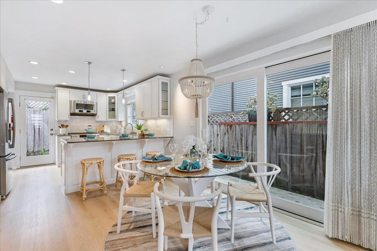 Detail Gallery Image 9 of 43 For 308 Cypress Ave, Santa Cruz,  CA 95062 - 2 Beds | 2 Baths