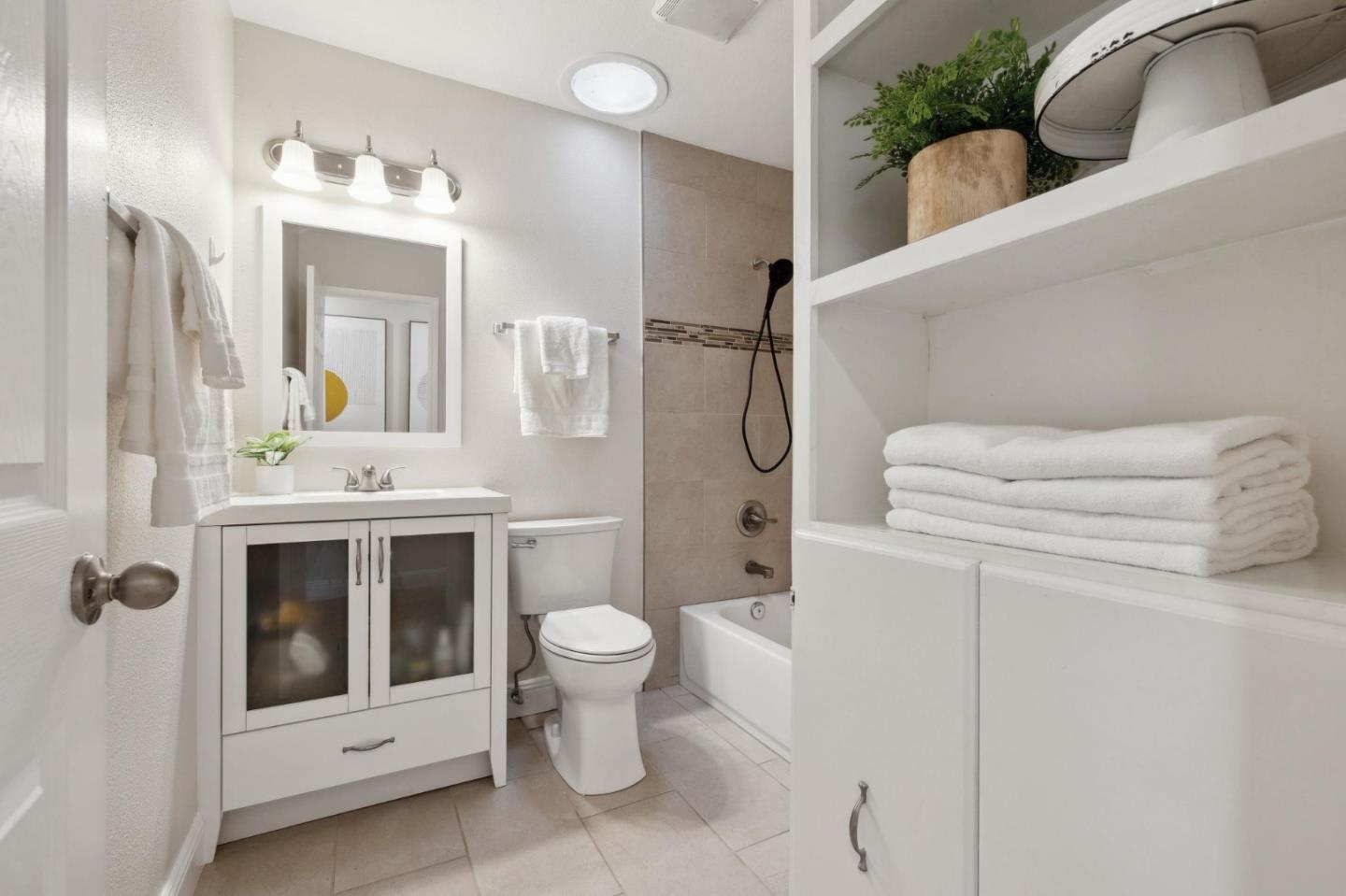 Detail Gallery Image 19 of 29 For 14910 Mcvay Ave, San Jose,  CA 95127 - 3 Beds | 2 Baths