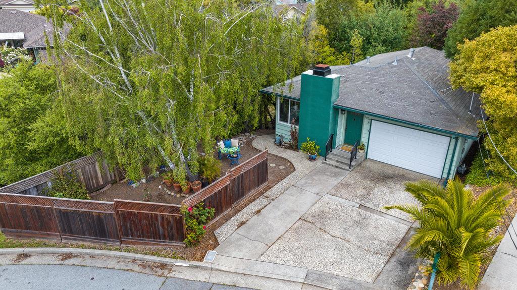 Detail Gallery Image 29 of 34 For 1826 15th Ave, Santa Cruz,  CA 95062 - 2 Beds | 1 Baths