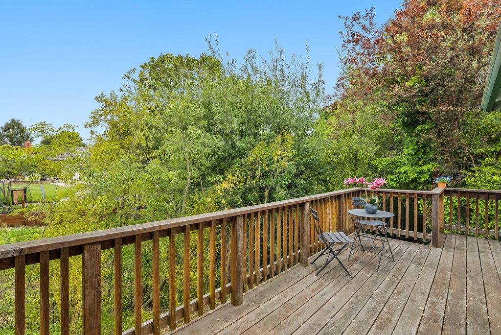 Detail Gallery Image 32 of 34 For 1826 15th Ave, Santa Cruz,  CA 95062 - 2 Beds | 1 Baths