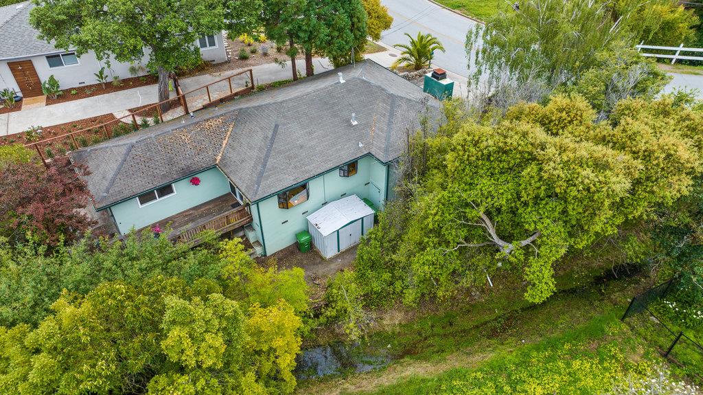 Detail Gallery Image 33 of 34 For 1826 15th Ave, Santa Cruz,  CA 95062 - 2 Beds | 1 Baths