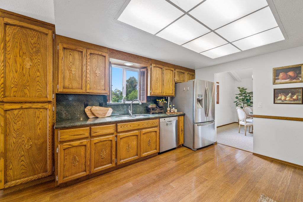 Detail Gallery Image 14 of 37 For 1435 Dolphin Dr, Aptos,  CA 95003 - 3 Beds | 2/1 Baths