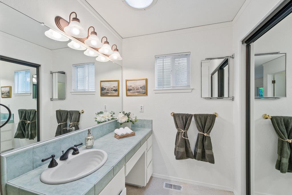 Detail Gallery Image 19 of 37 For 1435 Dolphin Dr, Aptos,  CA 95003 - 3 Beds | 2/1 Baths