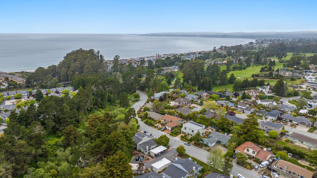 Detail Gallery Image 6 of 37 For 1435 Dolphin Dr, Aptos,  CA 95003 - 3 Beds | 2/1 Baths