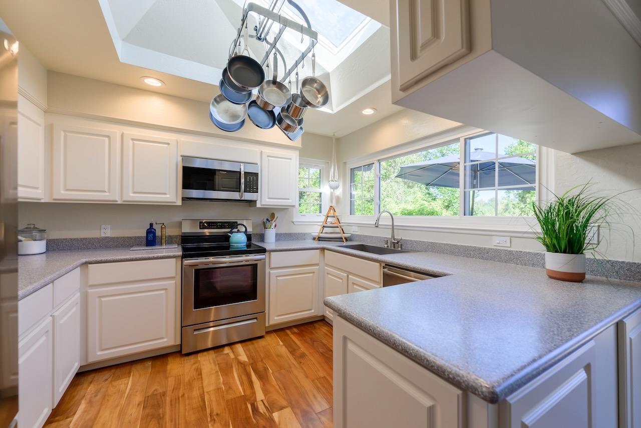 Detail Gallery Image 13 of 73 For 2907 Granite Creek Rd, Scotts Valley,  CA 95066 - 6 Beds | 3 Baths