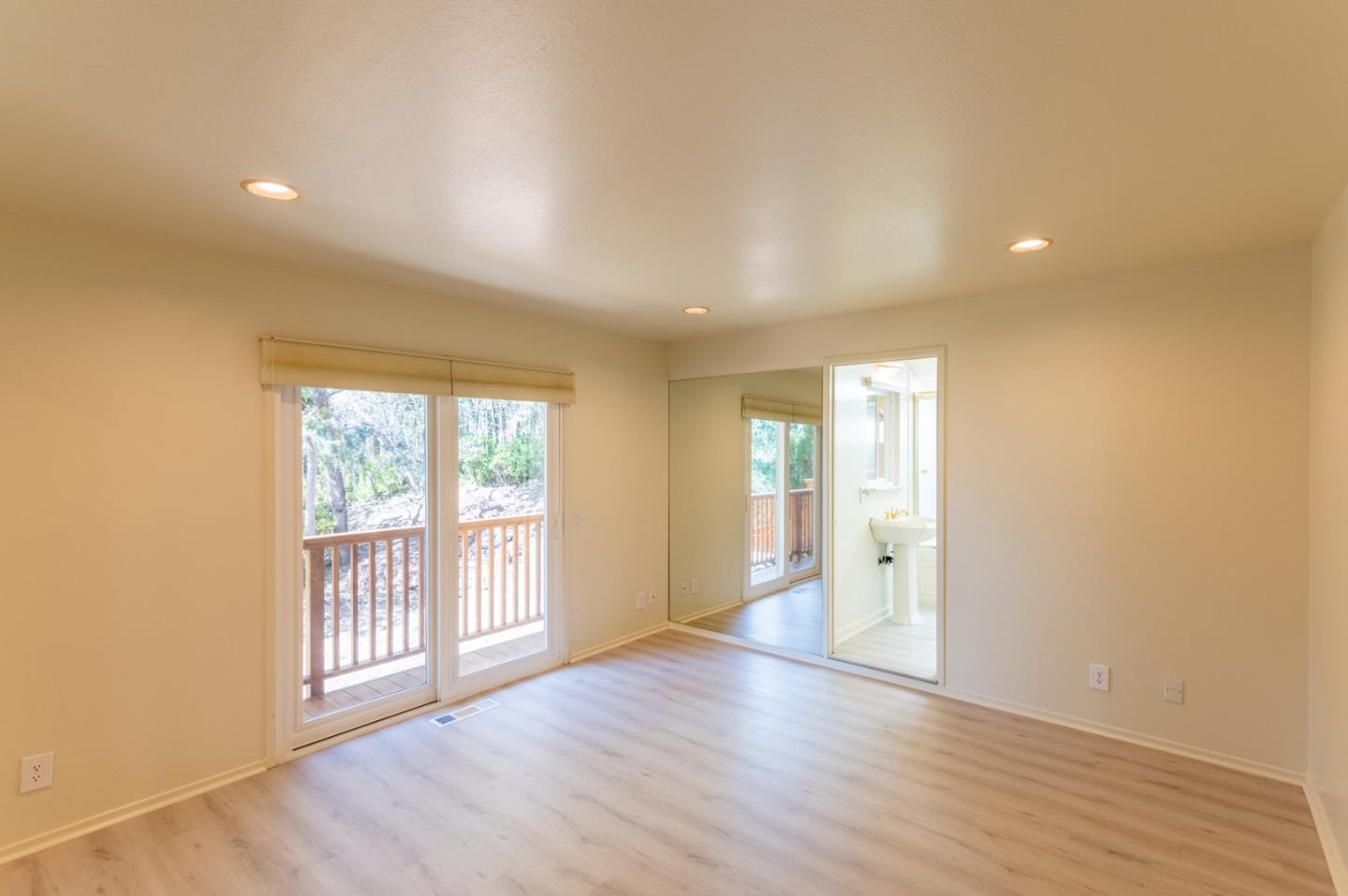 Detail Gallery Image 12 of 31 For 25625 Tierra Grande Dr, Carmel,  CA 93923 - 4 Beds | 4 Baths