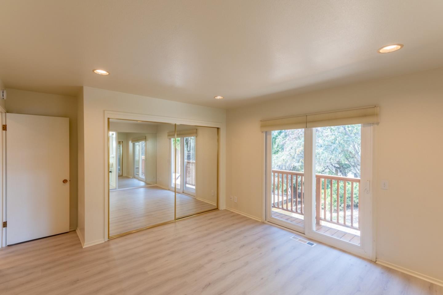 Detail Gallery Image 13 of 31 For 25625 Tierra Grande Dr, Carmel,  CA 93923 - 4 Beds | 4 Baths