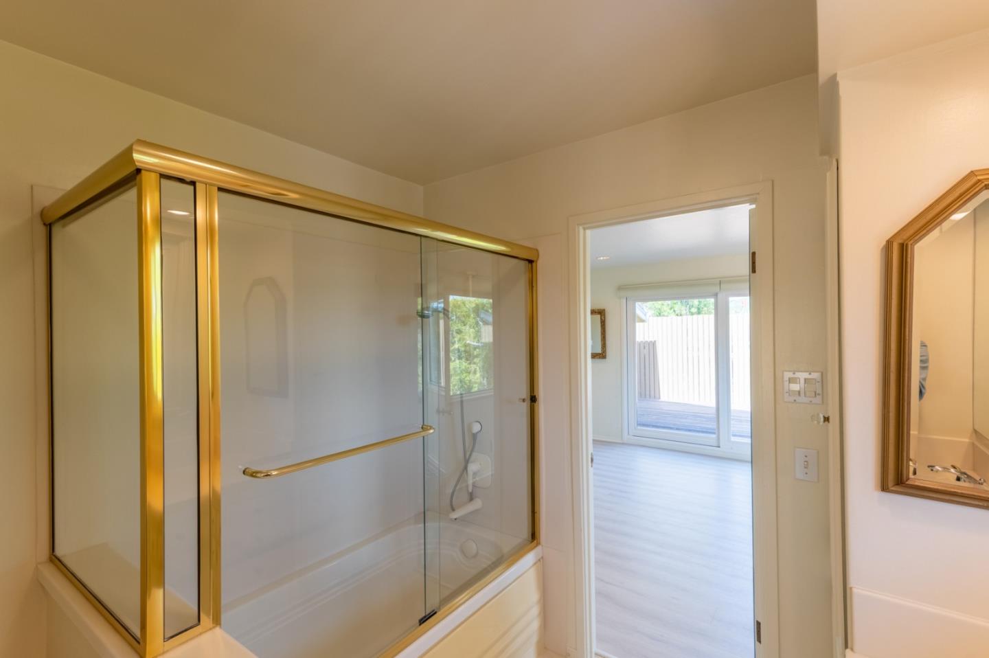 Detail Gallery Image 17 of 31 For 25625 Tierra Grande Dr, Carmel,  CA 93923 - 4 Beds | 4 Baths