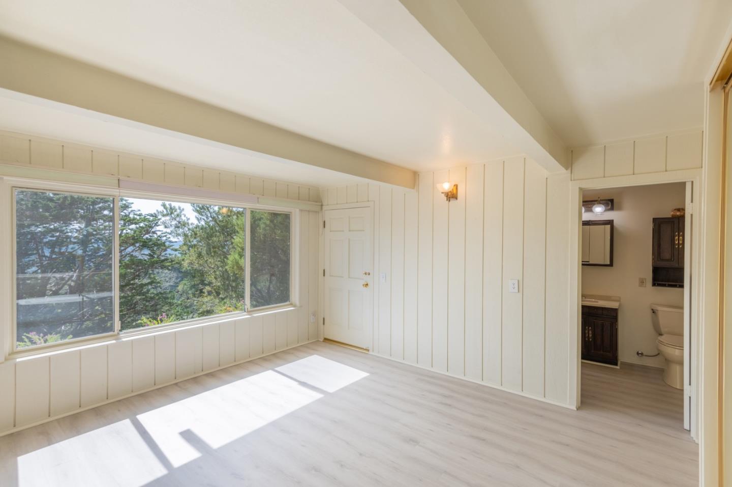 Detail Gallery Image 18 of 31 For 25625 Tierra Grande Dr, Carmel,  CA 93923 - 4 Beds | 4 Baths