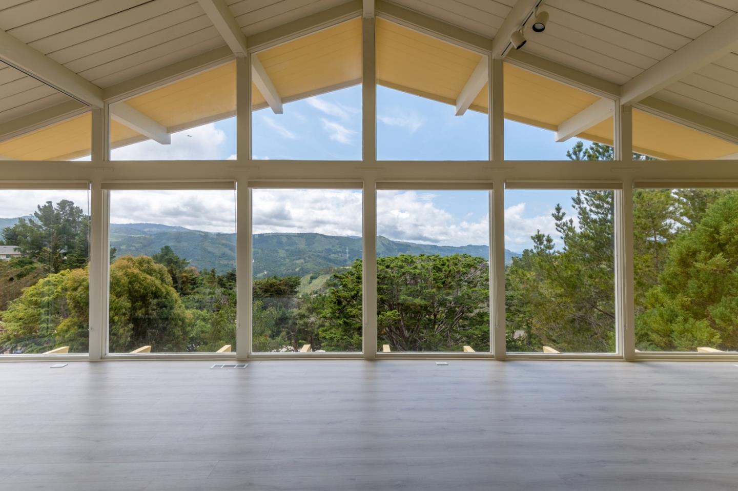 Detail Gallery Image 2 of 31 For 25625 Tierra Grande Dr, Carmel,  CA 93923 - 4 Beds | 4 Baths