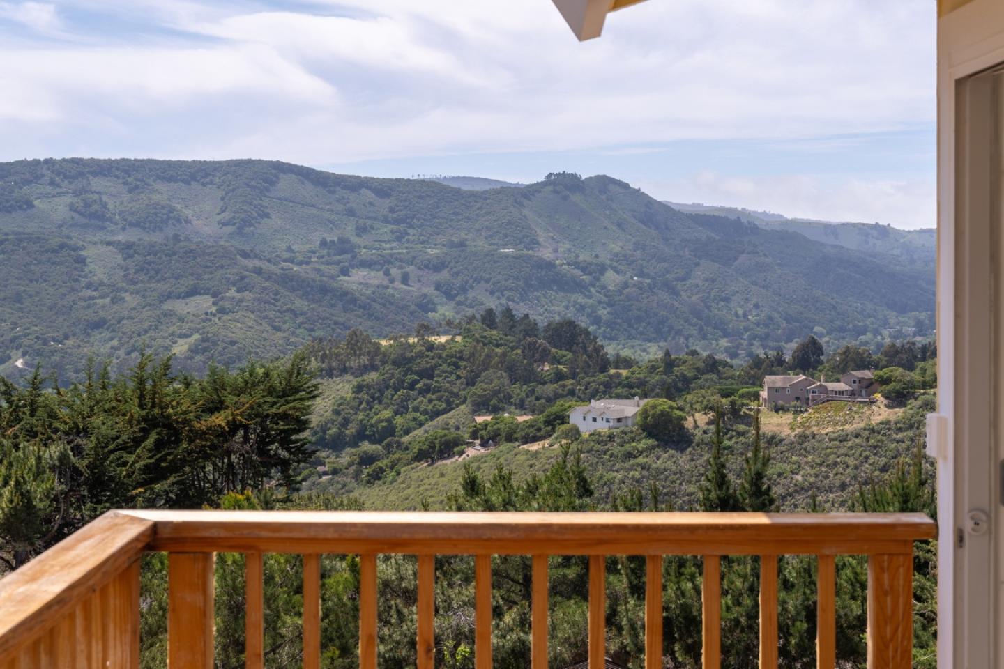 Detail Gallery Image 24 of 31 For 25625 Tierra Grande Dr, Carmel,  CA 93923 - 4 Beds | 4 Baths
