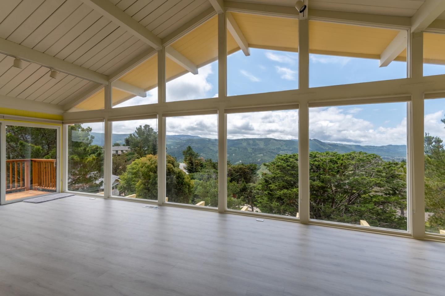 Detail Gallery Image 3 of 31 For 25625 Tierra Grande Dr, Carmel,  CA 93923 - 4 Beds | 4 Baths