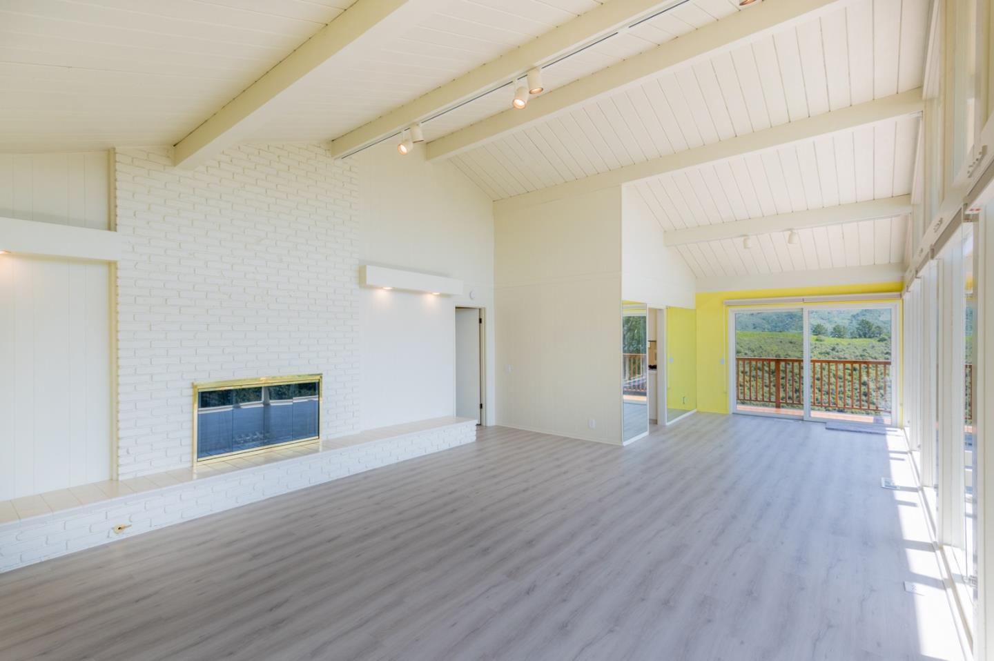 Detail Gallery Image 5 of 31 For 25625 Tierra Grande Dr, Carmel,  CA 93923 - 4 Beds | 4 Baths
