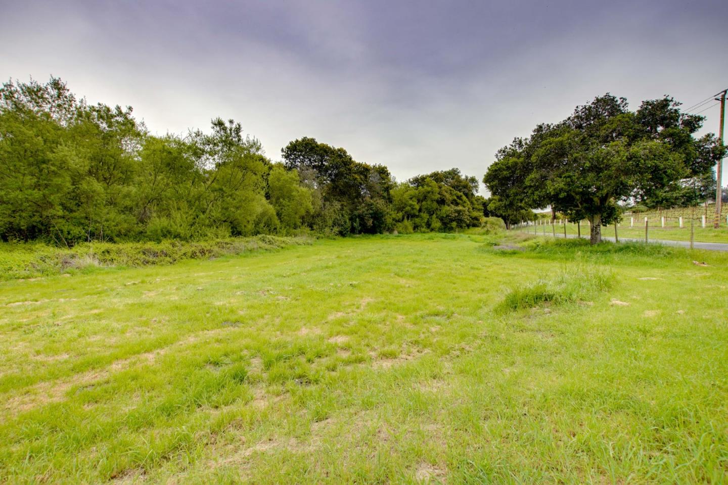 Detail Gallery Image 3 of 32 For 9345 Prunedale South Rd, Salinas,  CA 93907 - 3 Beds | 2 Baths