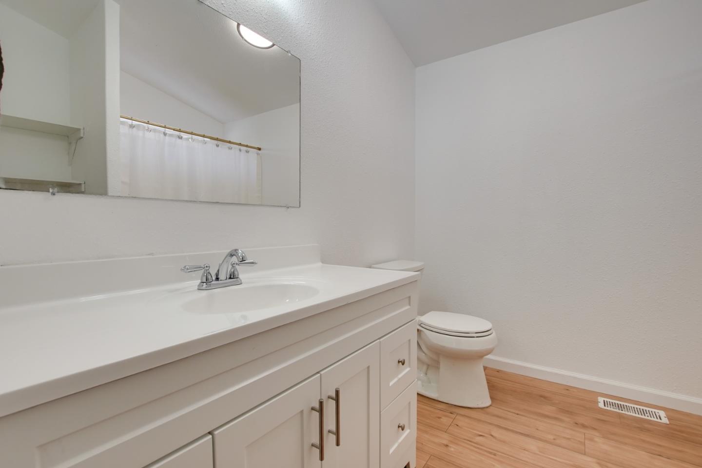 Detail Gallery Image 9 of 32 For 9345 Prunedale South Rd, Salinas,  CA 93907 - 3 Beds | 2 Baths