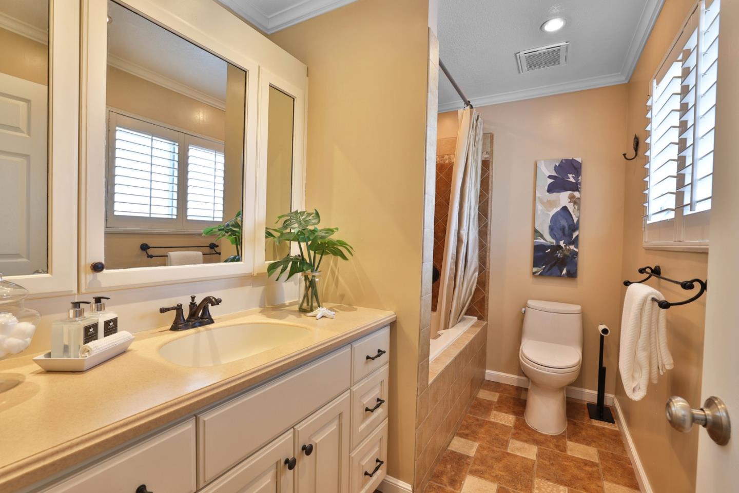 Detail Gallery Image 22 of 33 For 5699 Saxony Ct, San Jose,  CA 95123 - 2 Beds | 2 Baths