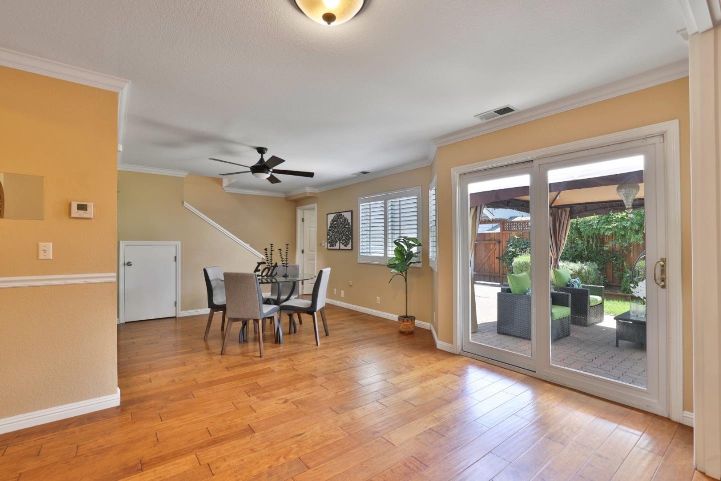 Detail Gallery Image 6 of 33 For 5699 Saxony Ct, San Jose,  CA 95123 - 2 Beds | 2 Baths