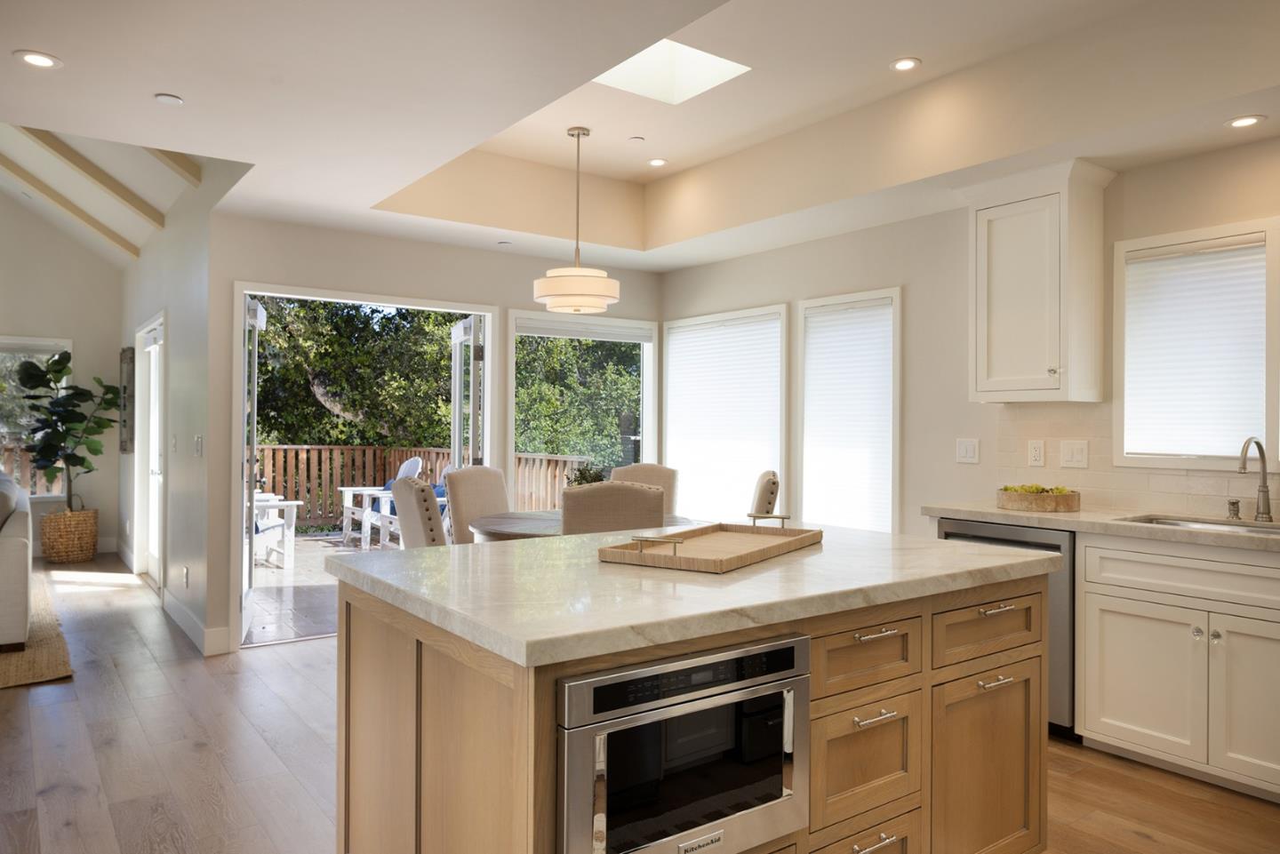 Detail Gallery Image 10 of 27 For 0 Mission 4 Ne of 10th Ave, Carmel,  CA 93921 - 4 Beds | 3 Baths