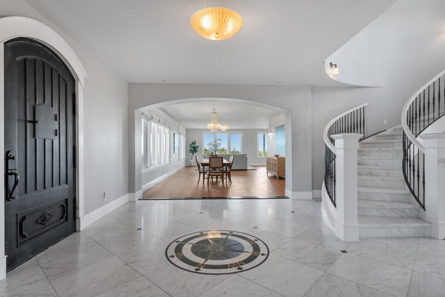Detail Gallery Image 10 of 115 For 40 S Circle Dr, Santa Cruz,  CA 95060 - 4 Beds | 4/2 Baths