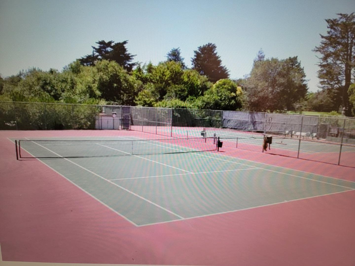 Detail Gallery Image 109 of 115 For 40 S Circle Dr, Santa Cruz,  CA 95060 - 4 Beds | 4/2 Baths