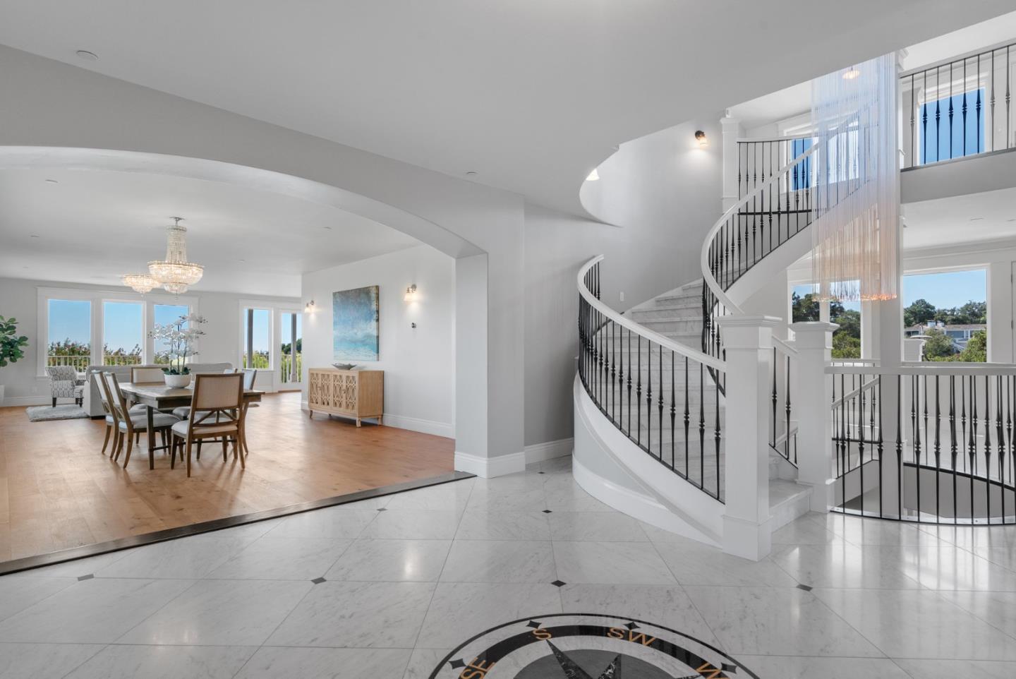 Detail Gallery Image 12 of 115 For 40 S Circle Dr, Santa Cruz,  CA 95060 - 4 Beds | 4/2 Baths