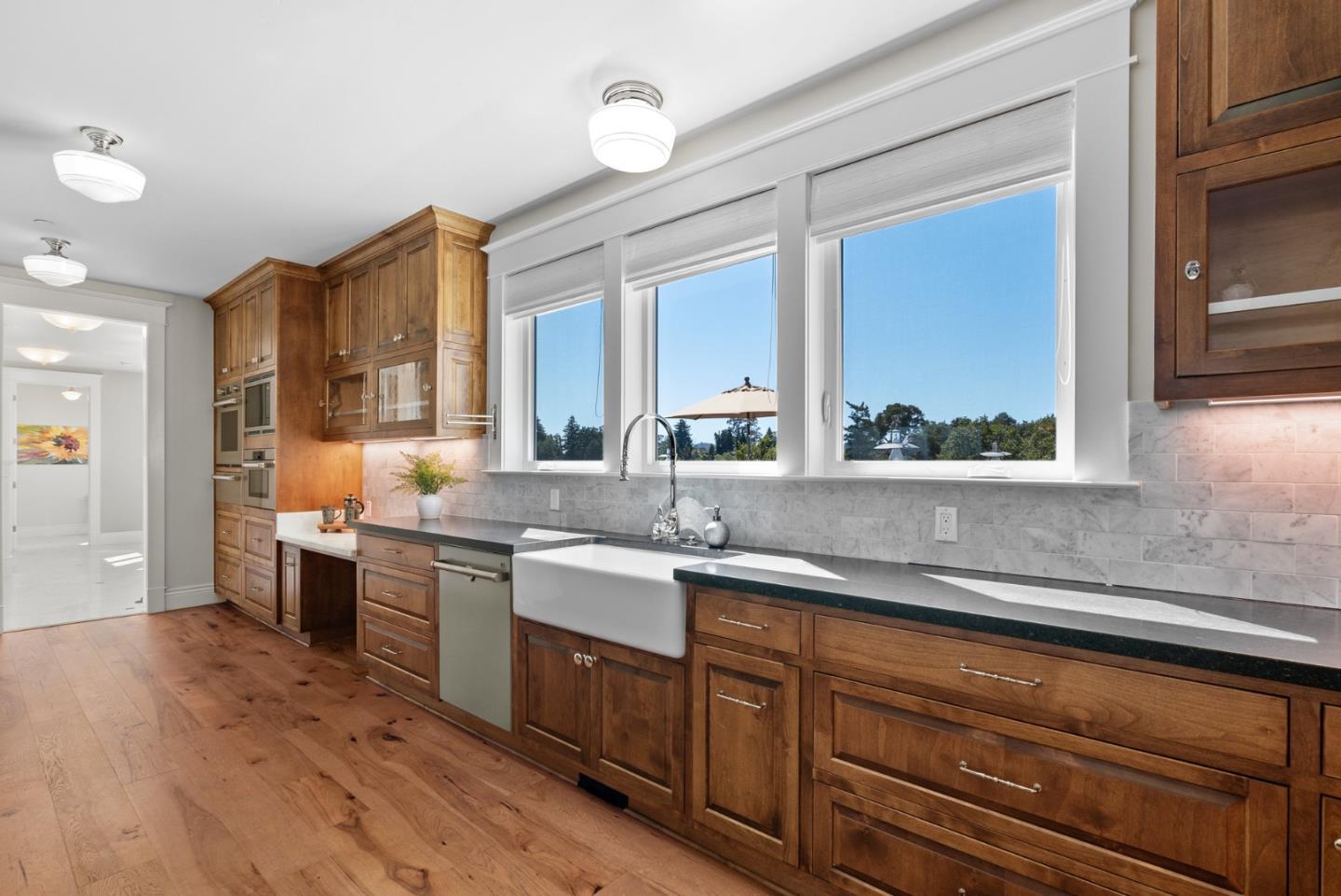 Detail Gallery Image 46 of 115 For 40 S Circle Dr, Santa Cruz,  CA 95060 - 4 Beds | 4/2 Baths