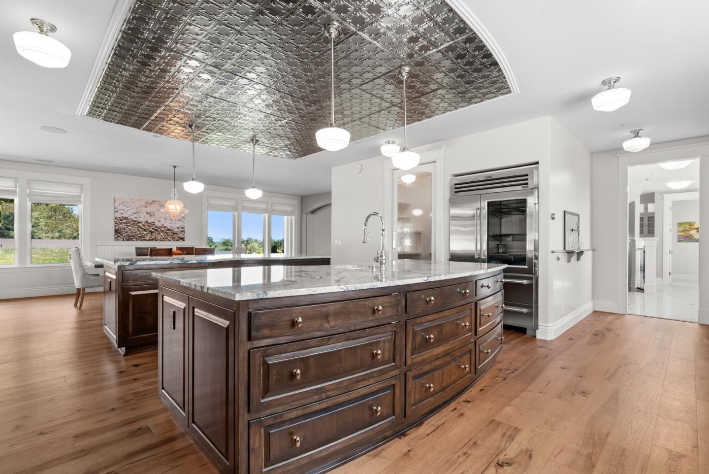 Detail Gallery Image 47 of 115 For 40 S Circle Dr, Santa Cruz,  CA 95060 - 4 Beds | 4/2 Baths