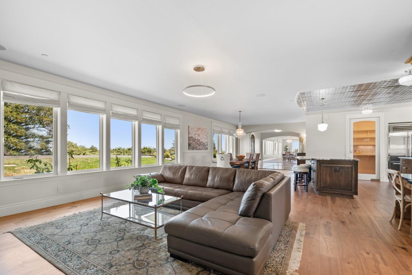 Detail Gallery Image 50 of 115 For 40 S Circle Dr, Santa Cruz,  CA 95060 - 4 Beds | 4/2 Baths