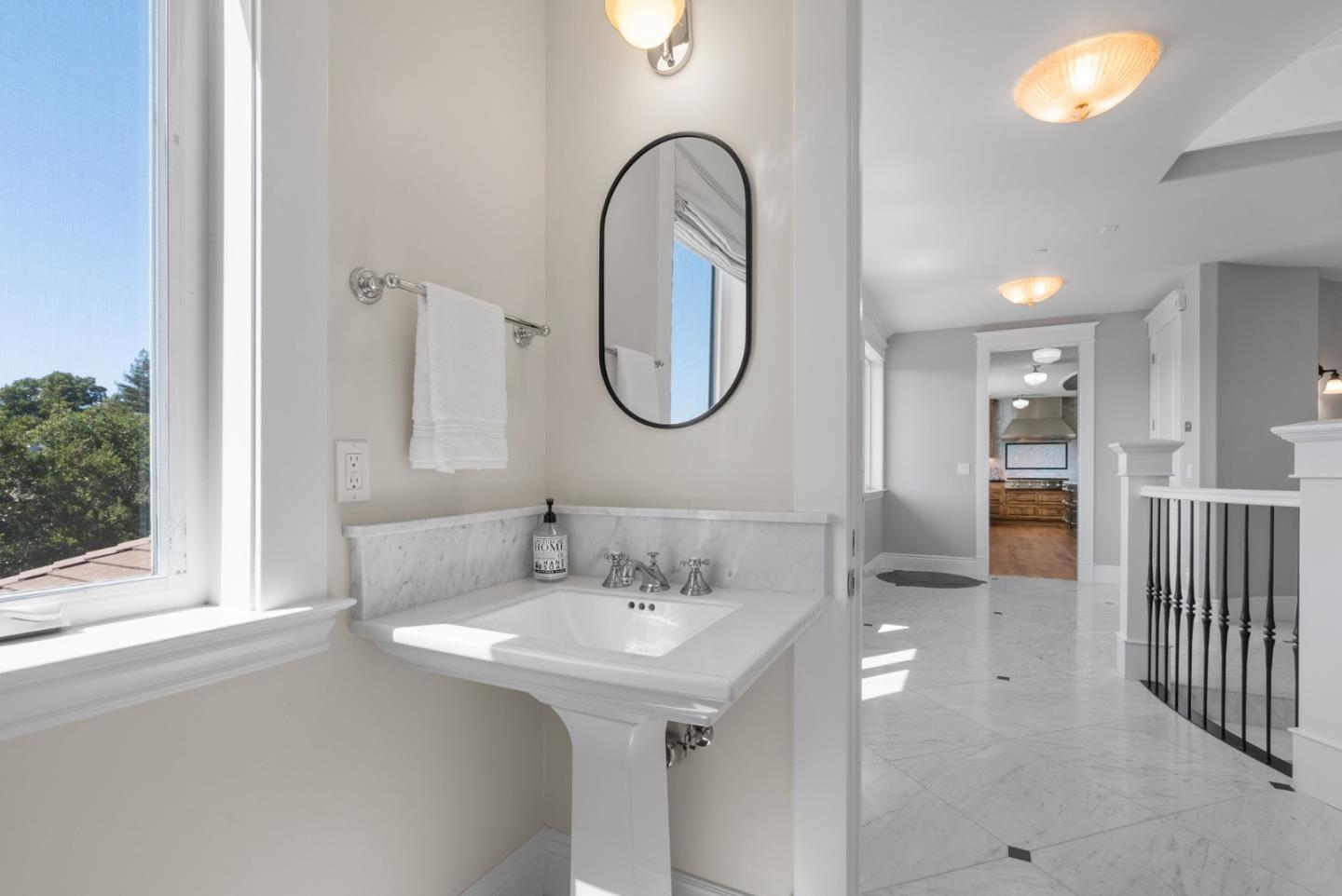 Detail Gallery Image 57 of 115 For 40 S Circle Dr, Santa Cruz,  CA 95060 - 4 Beds | 4/2 Baths