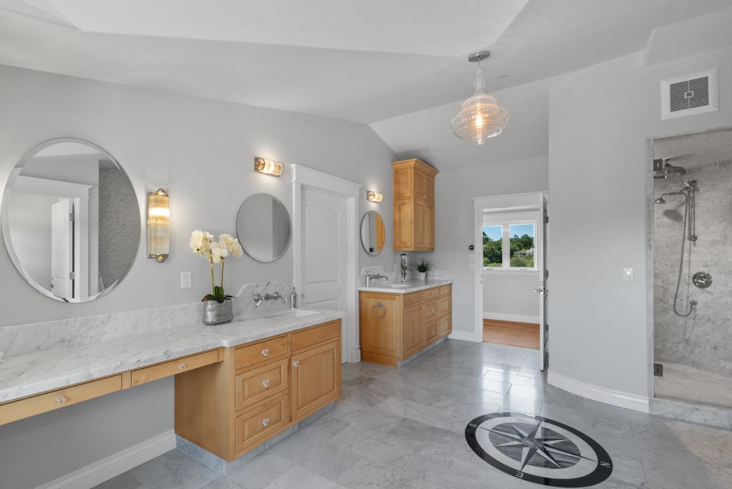 Detail Gallery Image 71 of 115 For 40 S Circle Dr, Santa Cruz,  CA 95060 - 4 Beds | 4/2 Baths