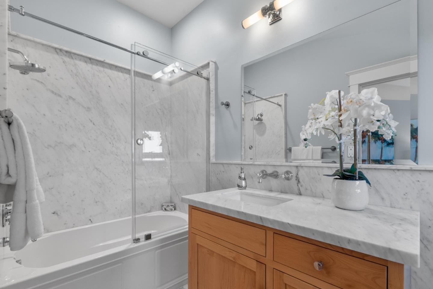 Detail Gallery Image 90 of 115 For 40 S Circle Dr, Santa Cruz,  CA 95060 - 4 Beds | 4/2 Baths