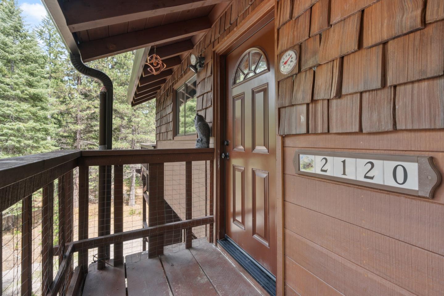Detail Gallery Image 2 of 95 For 2120 Pack Trl, Mount Shasta,  CA 96067 - 2 Beds | 2 Baths
