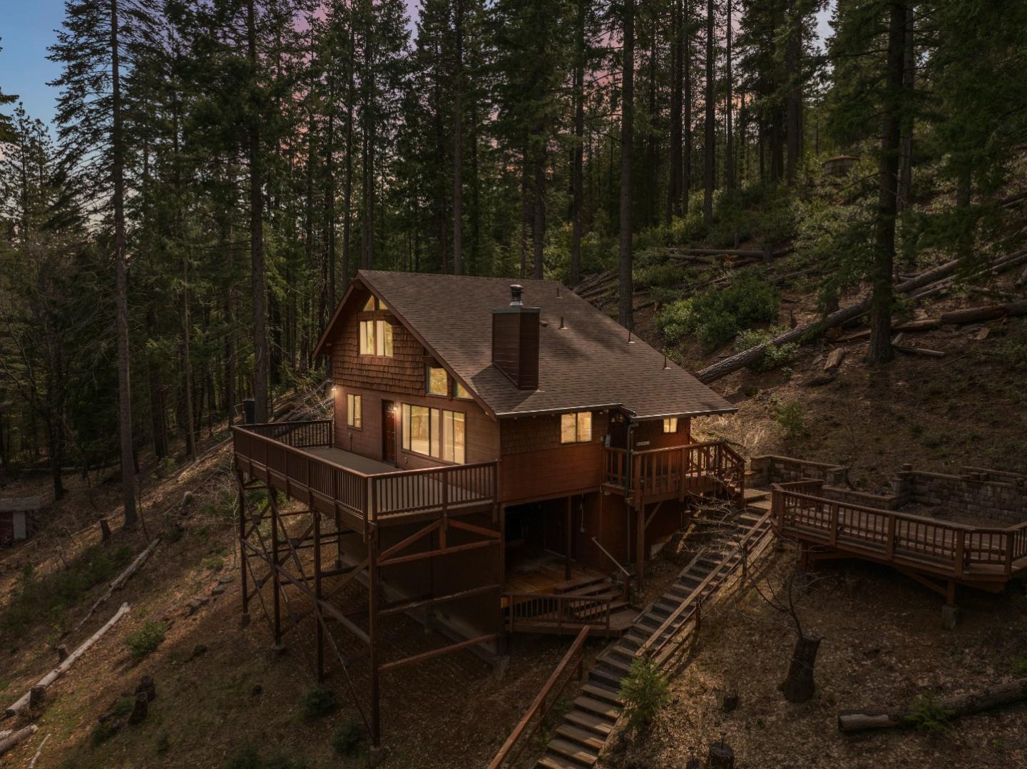 Detail Gallery Image 5 of 95 For 2120 Pack Trl, Mount Shasta,  CA 96067 - 2 Beds | 2 Baths