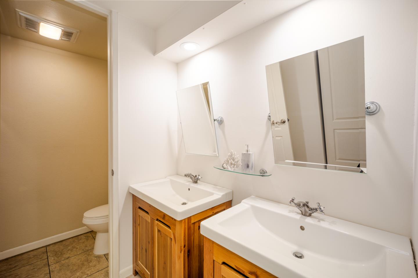Detail Gallery Image 16 of 53 For 5341 Shelter Creek Ln, San Bruno,  CA 94066 - 2 Beds | 2 Baths