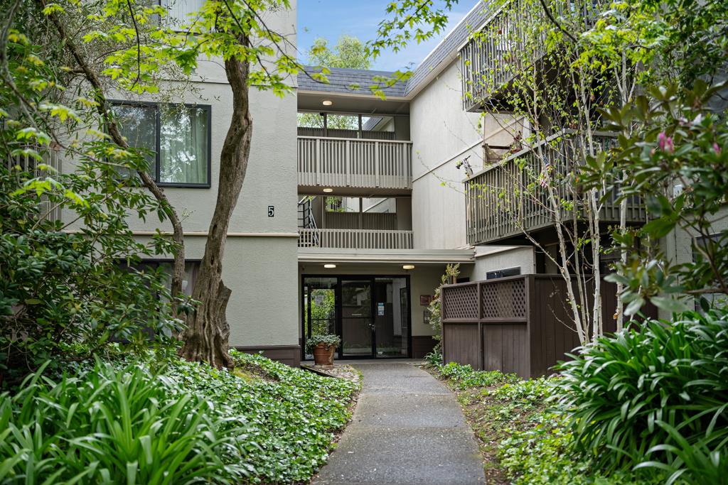 Detail Gallery Image 30 of 53 For 5341 Shelter Creek Ln, San Bruno,  CA 94066 - 2 Beds | 2 Baths