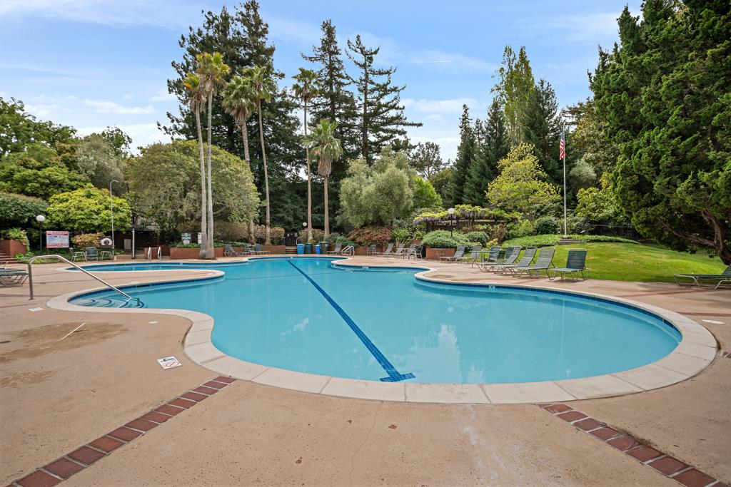 Detail Gallery Image 39 of 53 For 5341 Shelter Creek Ln, San Bruno,  CA 94066 - 2 Beds | 2 Baths