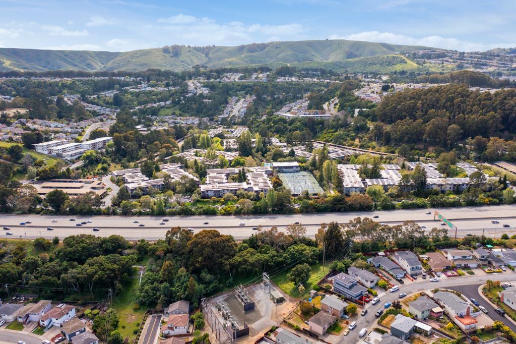 Detail Gallery Image 50 of 53 For 5341 Shelter Creek Ln, San Bruno,  CA 94066 - 2 Beds | 2 Baths