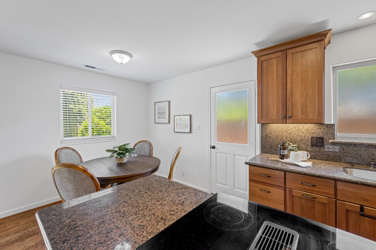 Detail Gallery Image 25 of 51 For 1569 Sabina Way, San Jose,  CA 95118 - 4 Beds | 2 Baths