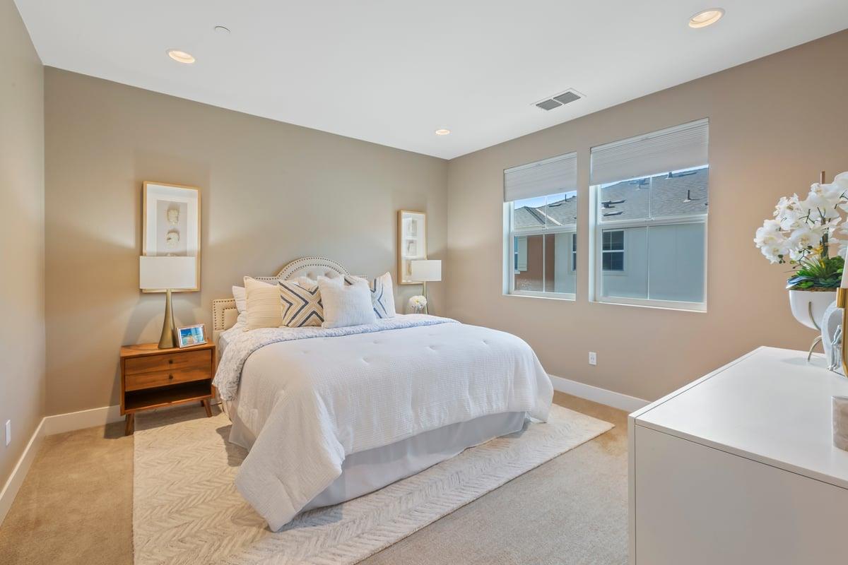 Detail Gallery Image 16 of 26 For 5575 Azalea Way, Newark,  CA 94560 - 3 Beds | 3/1 Baths
