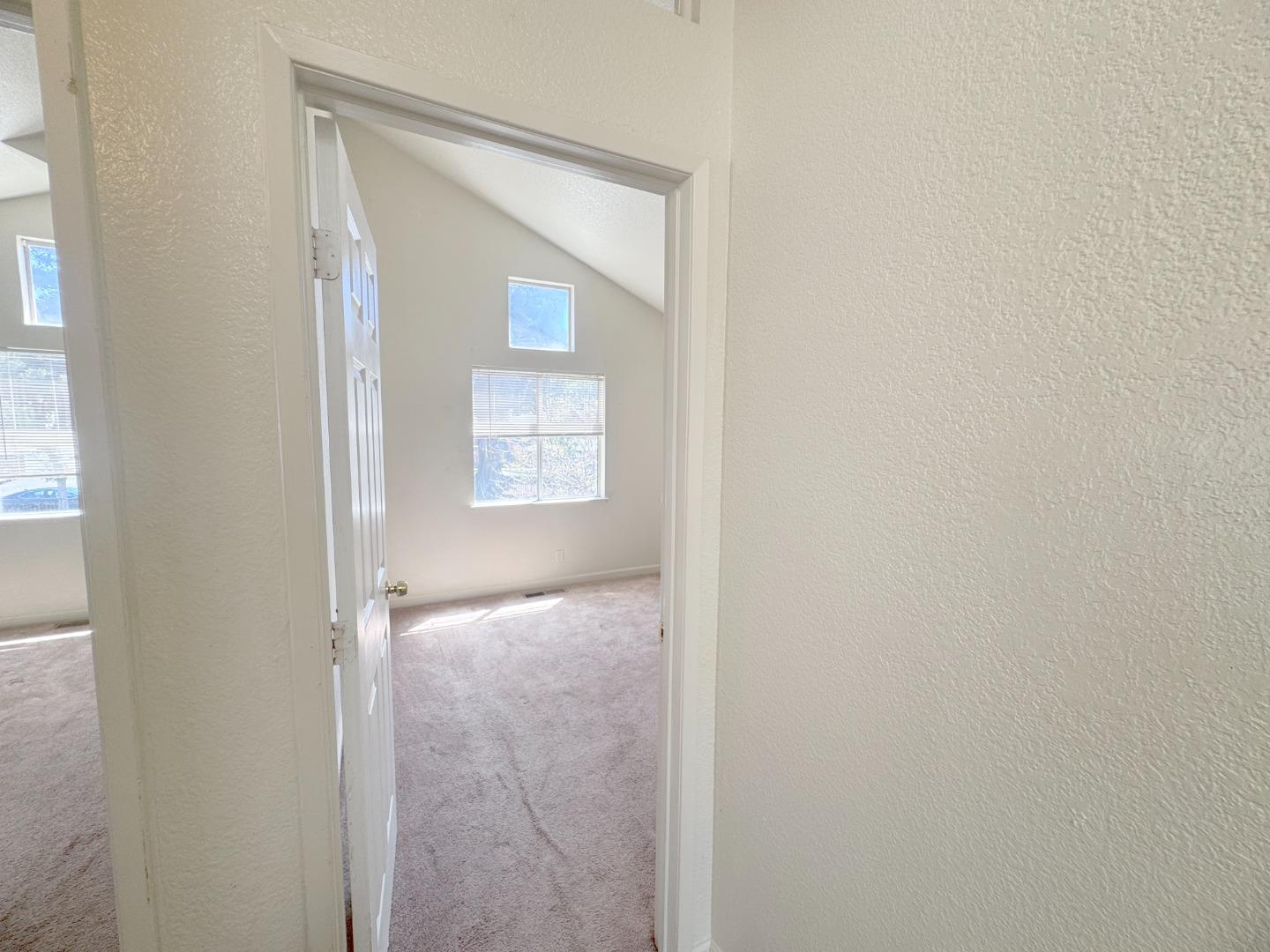 Detail Gallery Image 18 of 25 For 99 Austin Ave, Hayward,  CA 94544 - 4 Beds | 2/1 Baths